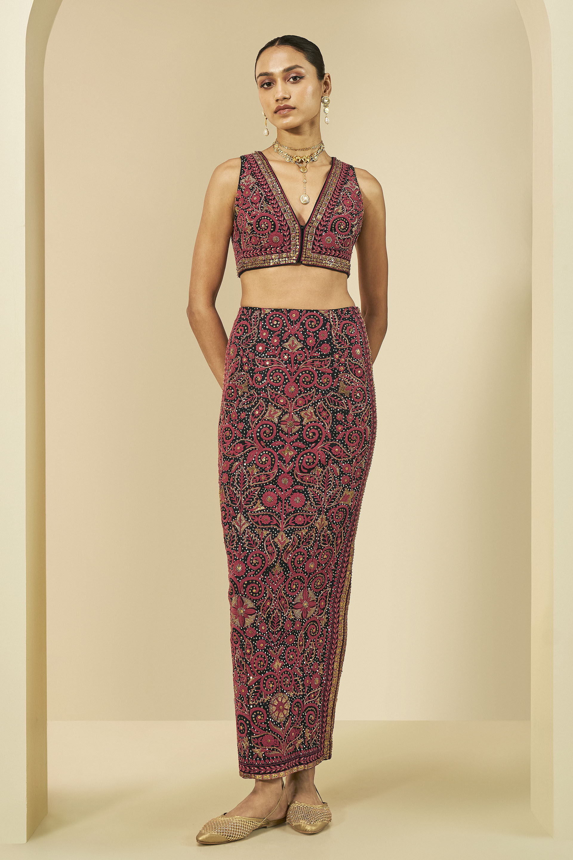 Nocturnal Wilderness Embroidered Cord Silk Skirt Set - Black