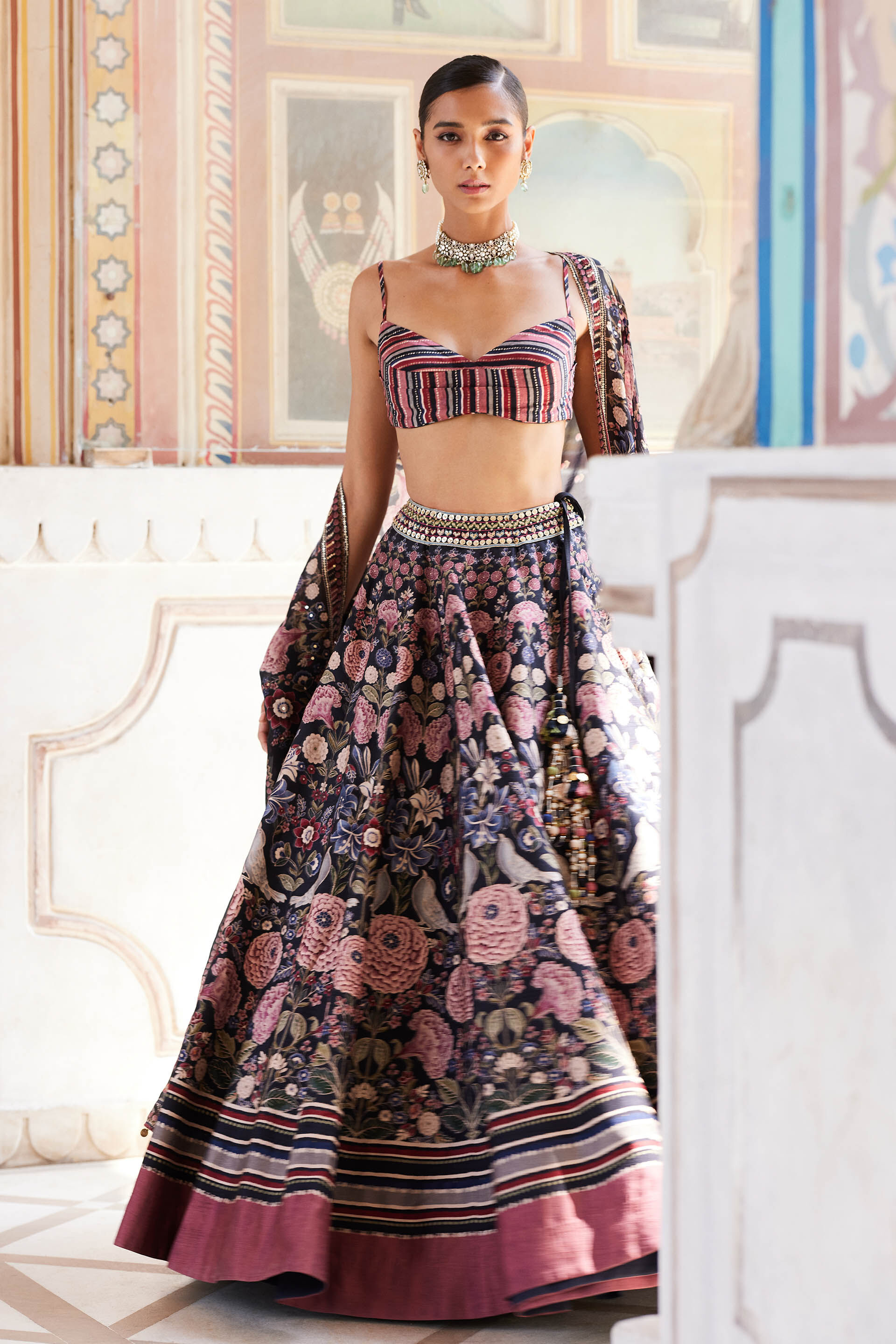 WBShoppingGuide: Where To Buy The Best Bridal Lehengas In Mumbai (With  Prices) | WeddingBazaar
