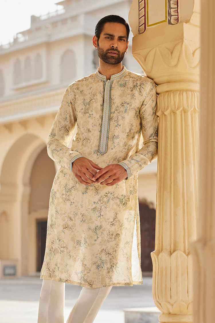 Kurtas